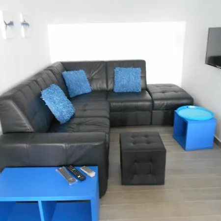 Bluehouseapartments 아파트 칼리